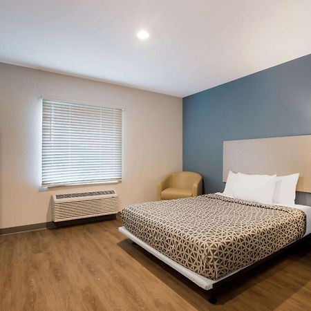 Woodspring Suites Морено-Валли Экстерьер фото